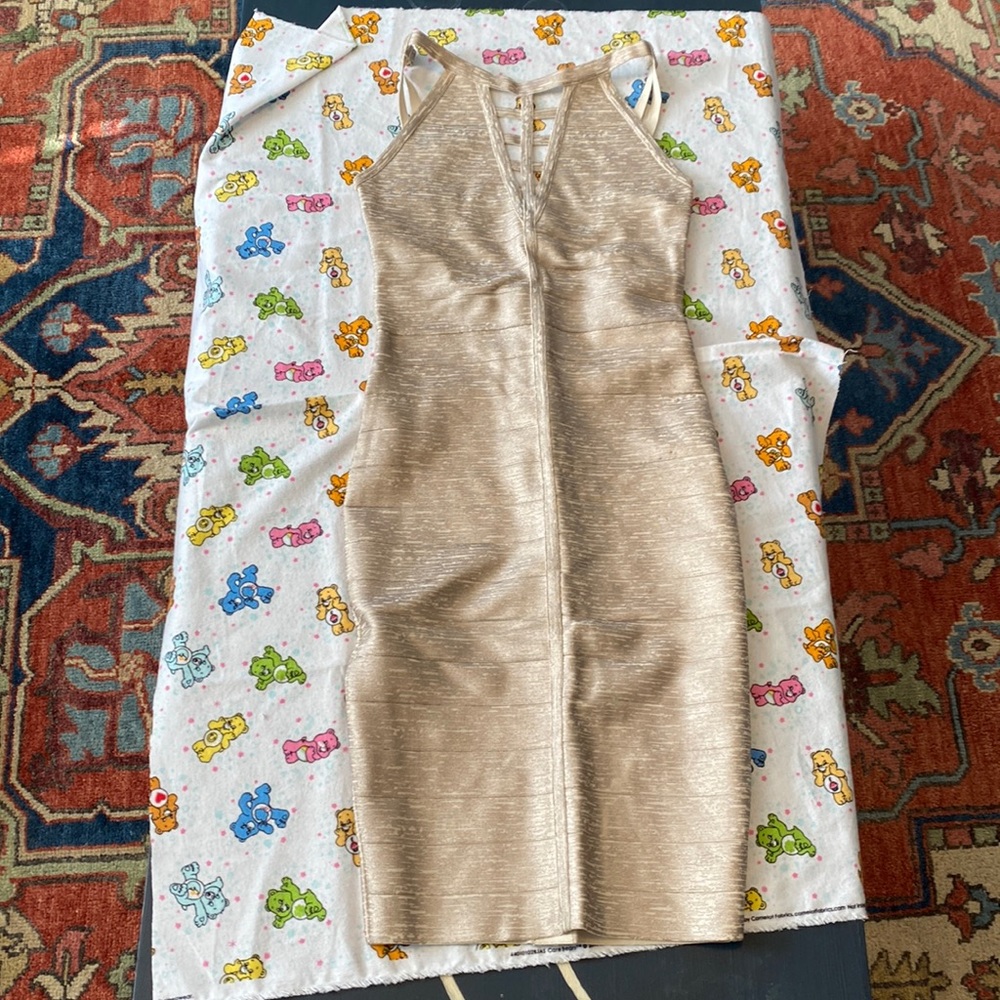 Bebe dress